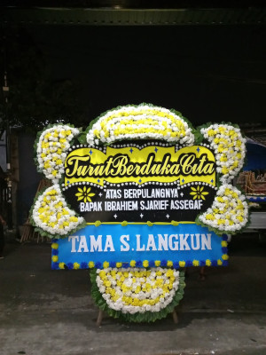 Papan Bunga Duka di Toapaya